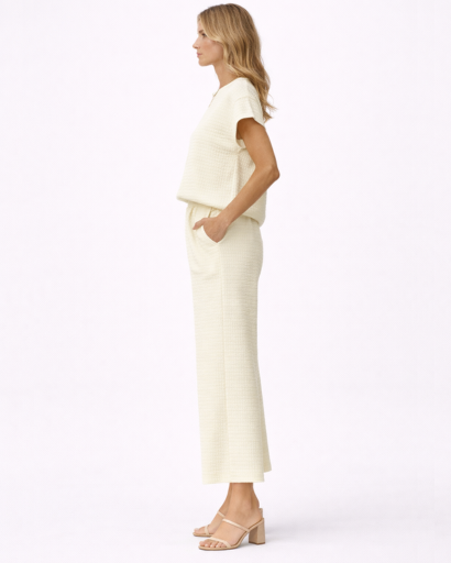 Ensemble femme top manches courtes et pantalon large texturé
