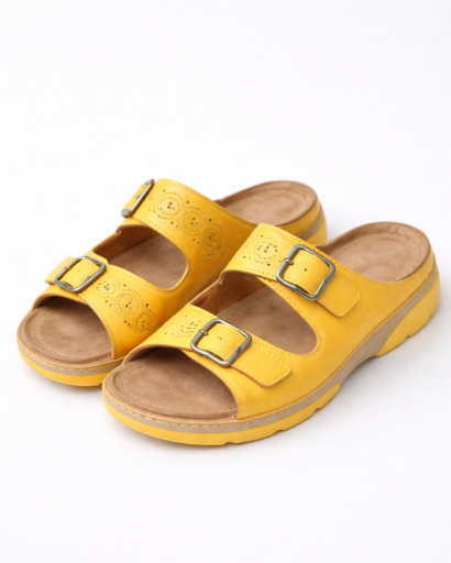 Sandales femme à double bride avec boucles et semelle compensée