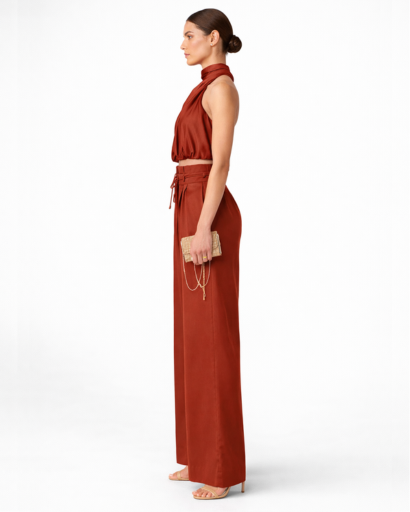 Ensemble femme top drapé col montant et pantalon large taille haute