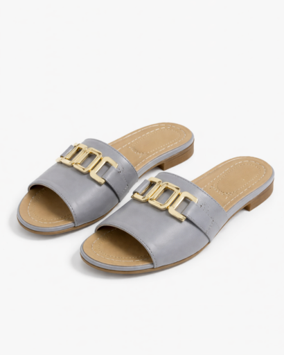 Mules femme à bride large boucle métallique décorative