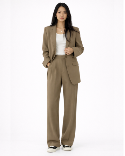 Ensemble Tailleur Femme Blazer Structuré & Pantalon Fluide – Bureau Chic | Invitée de Mariage & Élégance