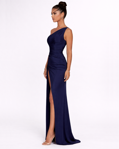 Robe longue satinée asymétrique une épaule avec fente et drapé