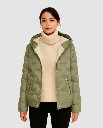 Veste Matelassée Femme avec Capuche – Élégance Thermique pour l’Hiver