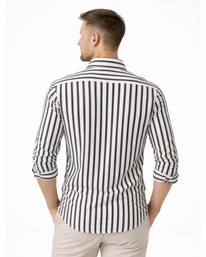 Chemise homme à rayures verticales – col classique et poche poitrine