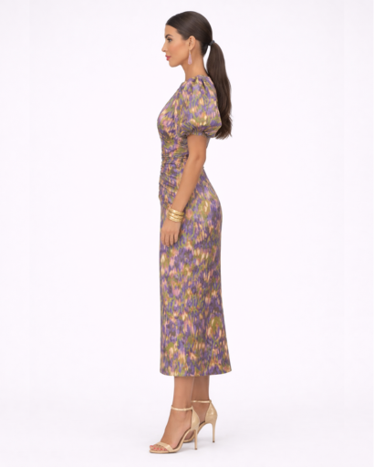 Robe midi imprimée – décolleté V, manches bouffantes et drapé froncé à la taille