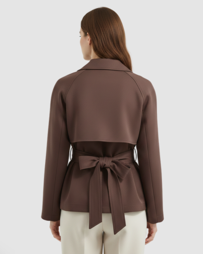Trench-coat court ceinturé à boutonnage croisé et revers larges