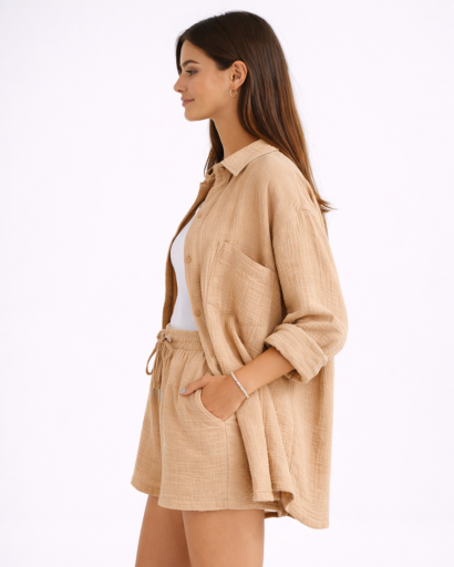 Ensemble short femme avec chemise fluide à boutons et taille élastique