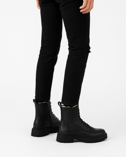 Bottes de combat femme, portées