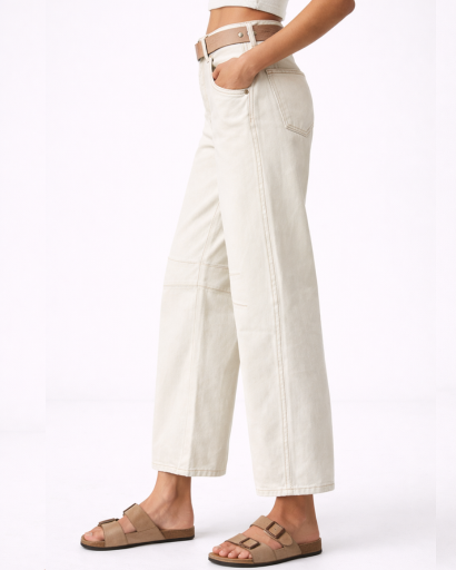 Jean droit femme à empiècements avec taille haute et coupe large