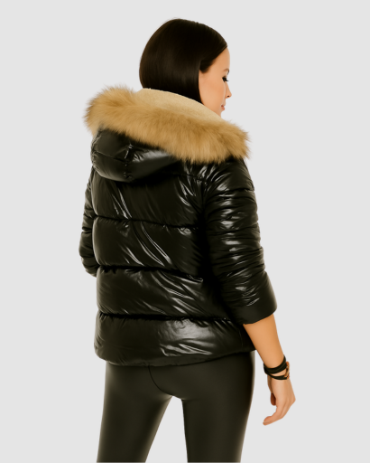 Doudoune Femme Brillante avec Capuche Fourrée – Élégance et Chaleur