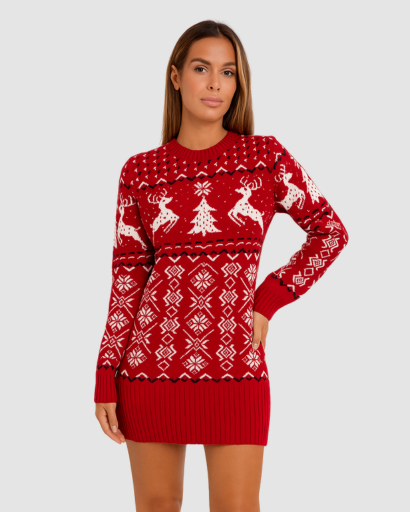 Gros plan sur la maille douce de la robe pull scandinave