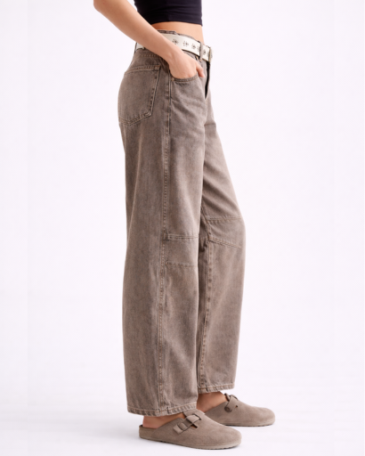 Jean droit femme à empiècements avec taille haute et coupe large
