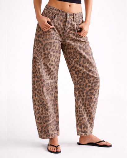 Jean droit femme à empiècements avec taille haute et coupe large
