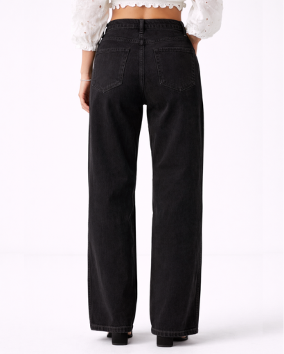 Jean droit femme à empiècements avec taille haute et coupe large