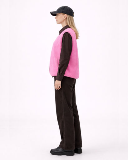 Gilet sans manches femme texturé avec boutons pression et poches latérales coupe droite moderne