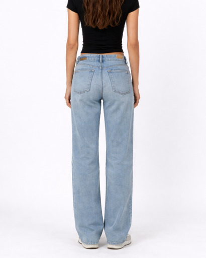 Jean femme coupe wide leg taille basse style décontracté