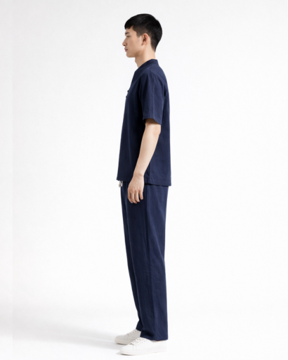 Ensemble homme col fendu à manches courtes et pantalon droit