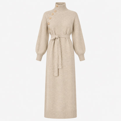 Robe pull col roulé longue boutonnée beige, packshot studio fond clair
