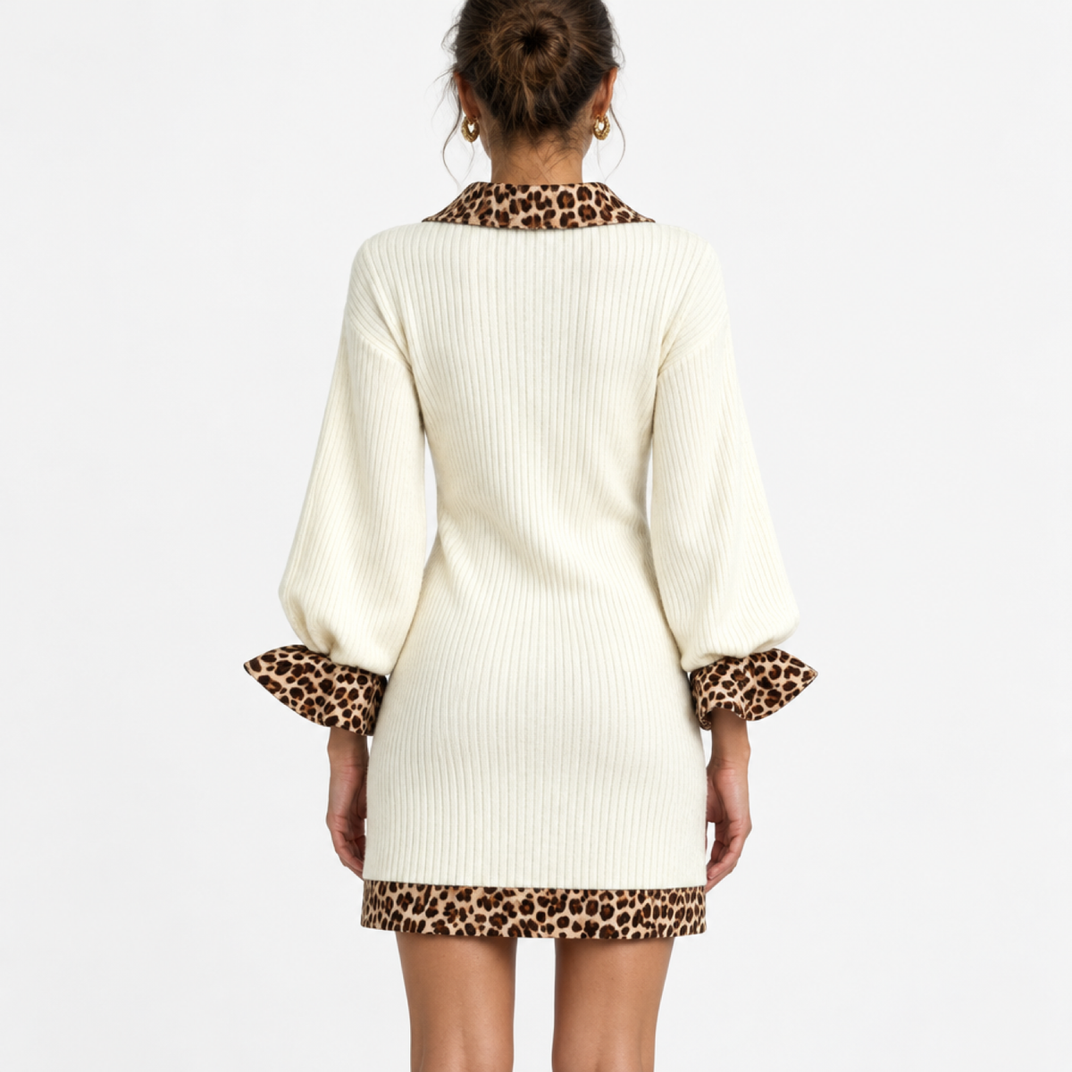 Robe maille imprimé léopard femme, coloris blanc, vue de dos studio