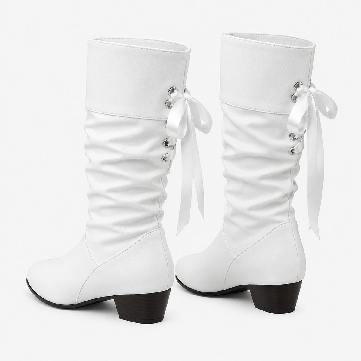 Bottines mi-mollet froncées blanches, vue arrière du laçage