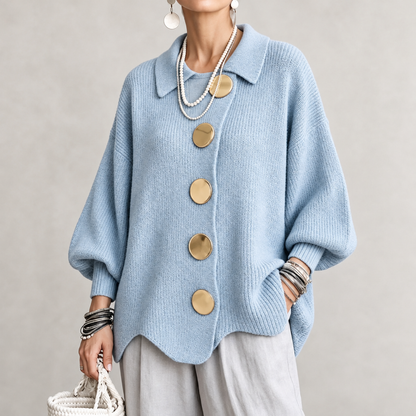 Cardigan oversized femme en maille, coloris bleu ciel, col boutonné doré