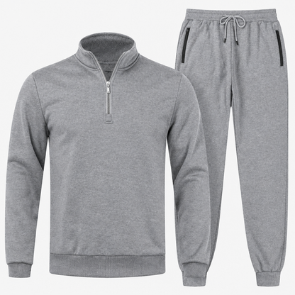 Ensemble de jogging homme gris, sweat zippé et pantalon, vue de face