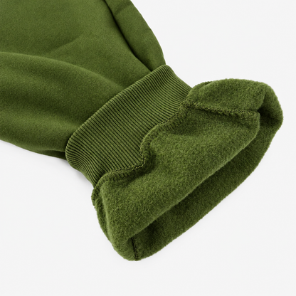 Détail du poignet en maille polaire du sweat de jogging homme