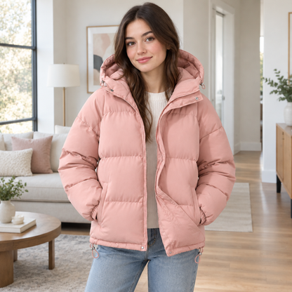 doudoune homme rose, portée par un modèle en intérieur