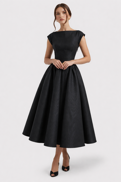 Robe de Cocktail Midi Évasée à Encolure Bateau – Élégance Rétro Chic & Taille Cintrée