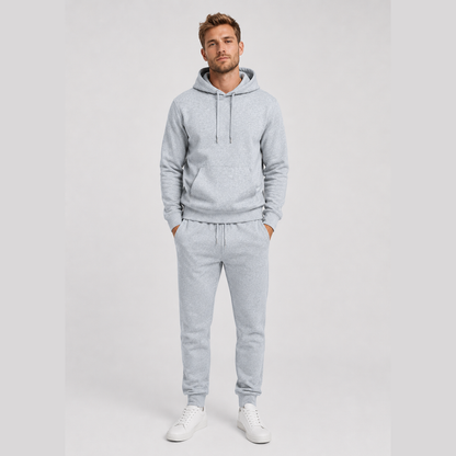 Ensemble jogging sportif homme gris chiné, vue complète sweat à capuche et pantalon