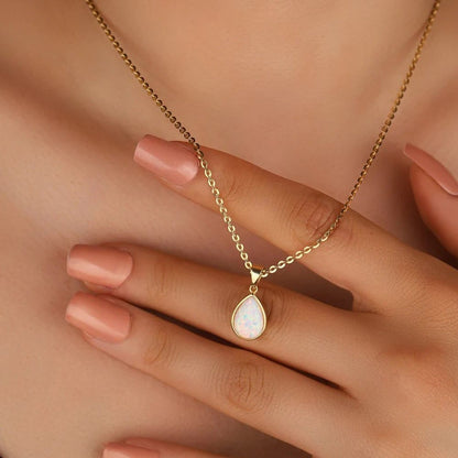 Collier pendentif opale naturelle goutte or 18K