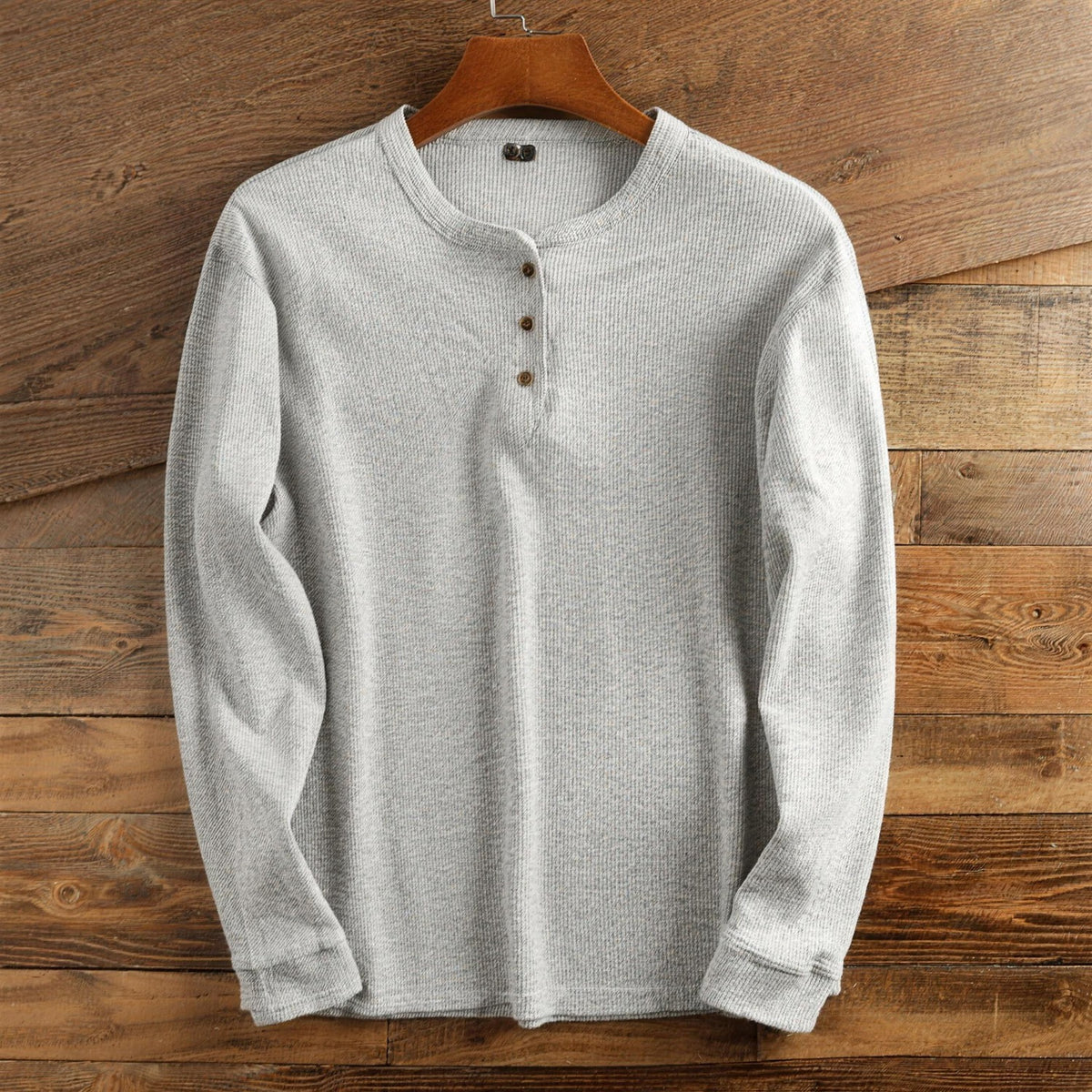 Chemise Henley pour homme avec texture waffle, vue de face haute résolution