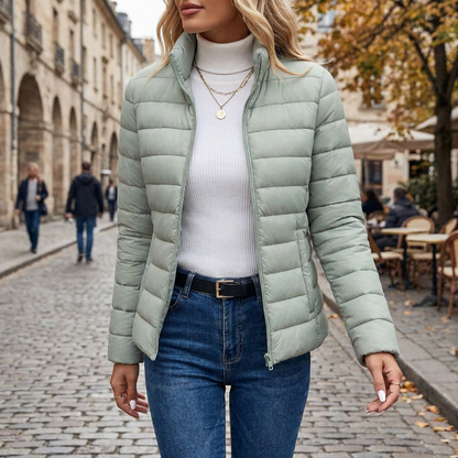 Veste matelassee col montant femme portee en ville