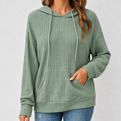 Hoodie femme vert à capuche et poche kangourou, vue devant
