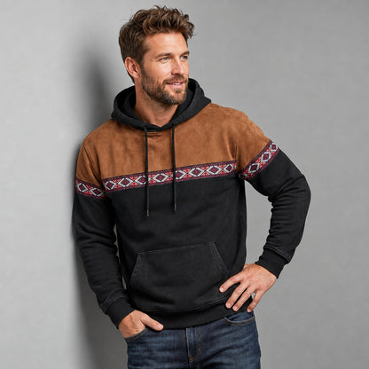 Hoodie à motif ethnique coloris noir, détail de la capuche