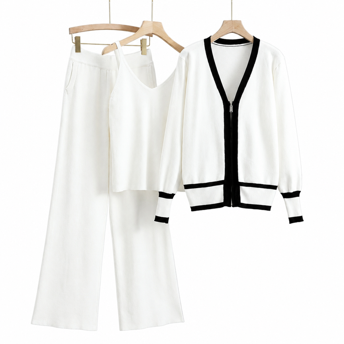 Ensemble trois pièces, sur mannequin, fond blanc