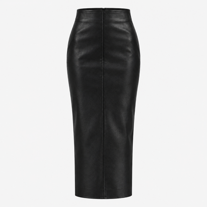 Jupe crayon taille haute en simili cuir noir, photo studio produit sur fond uni, vue de face