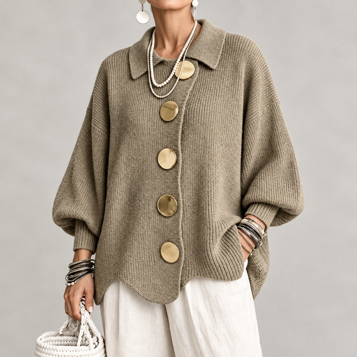 Cardigan oversized femme en maille, coloris kaki, col boutonné doré