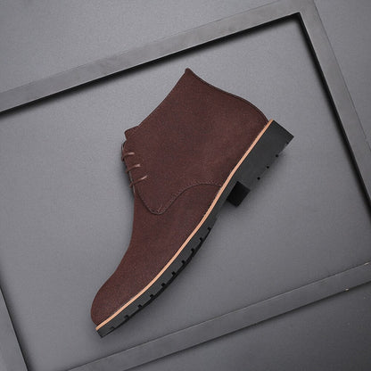 Chaussures homme à enfiler marron, vue de profil