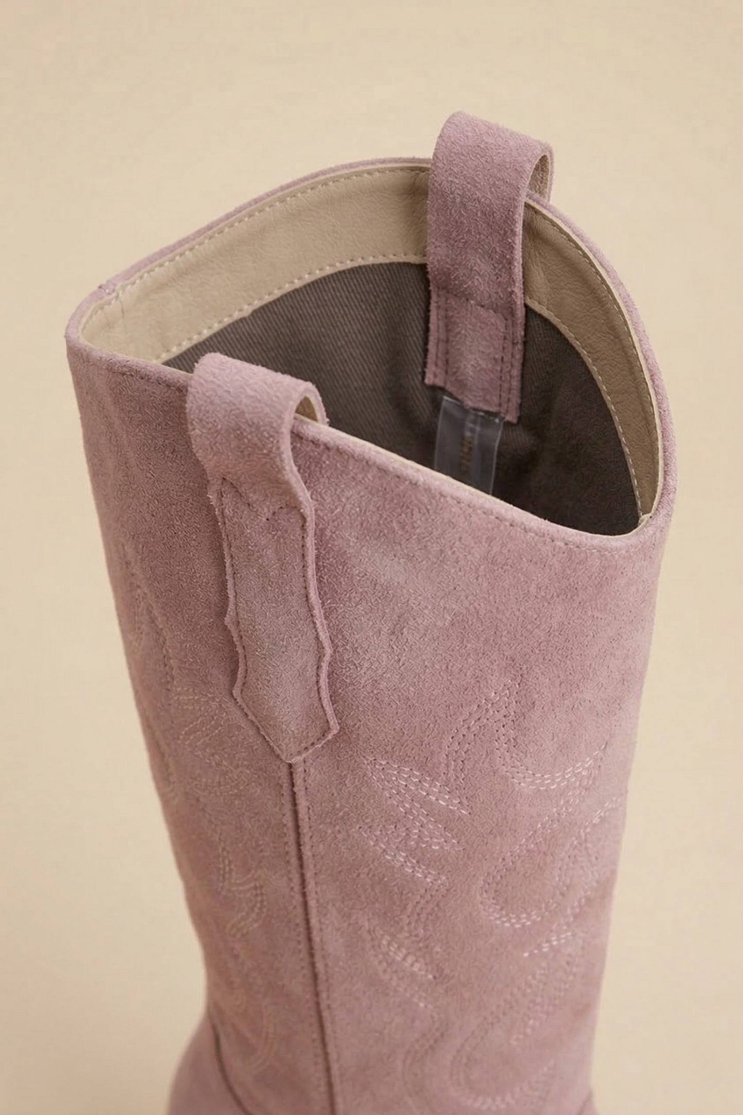 Bottes Femme – Coupe Élégante & Coloris Tendance, Allure Chic Mi-Saison