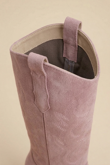 Bottes Femme – Coupe Élégante & Coloris Tendance, Allure Chic Mi-Saison