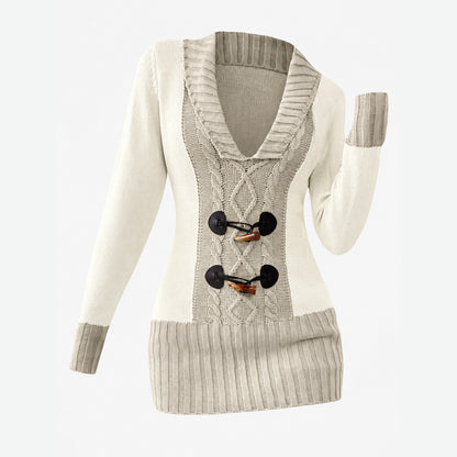 Gros plan du pull bicolore beige en maille, détail du tissu