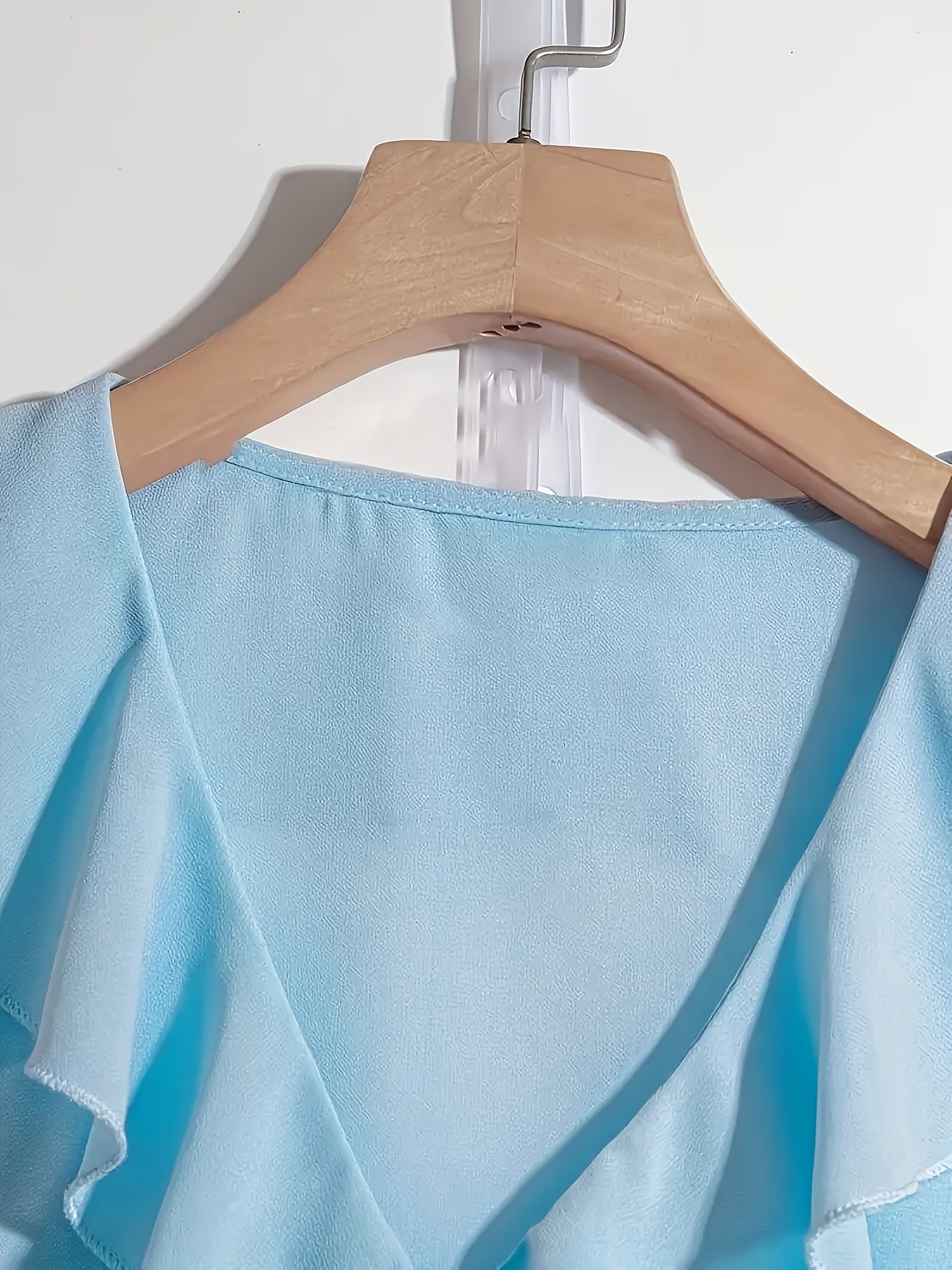 Top Femme Lin Col V – Fluide & Élégant | Style Estival Bohème & Décontracté
