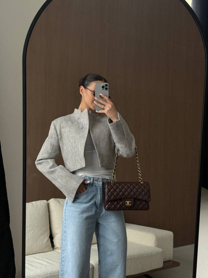 Veste Courte Femme – Col Montant & Coupe Structurée, Élégance Mi-Saison
