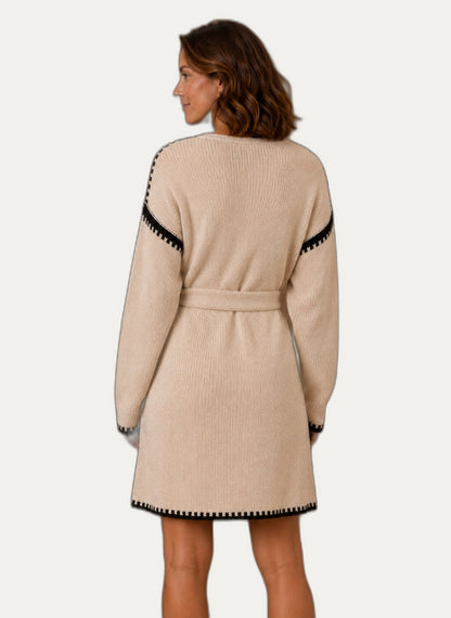 Robe pull en V avec ceinture à la taille - Élégance confortable | Martaline
