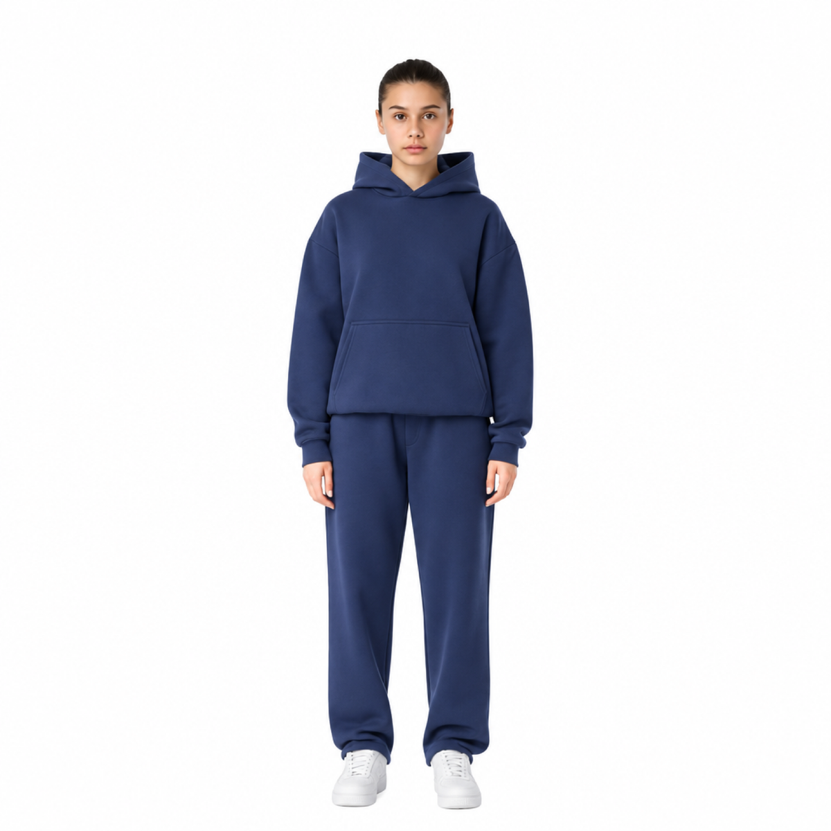 ensemble hoodie jogging femme bleu, porté par un modèle, vue devant