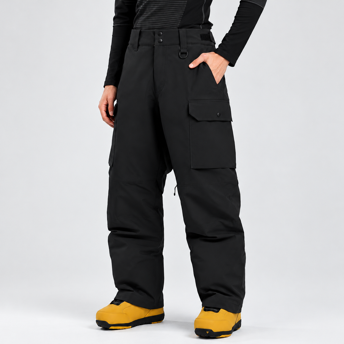 Pantalon de ski cargo noir avec poches à rabat, vue de face