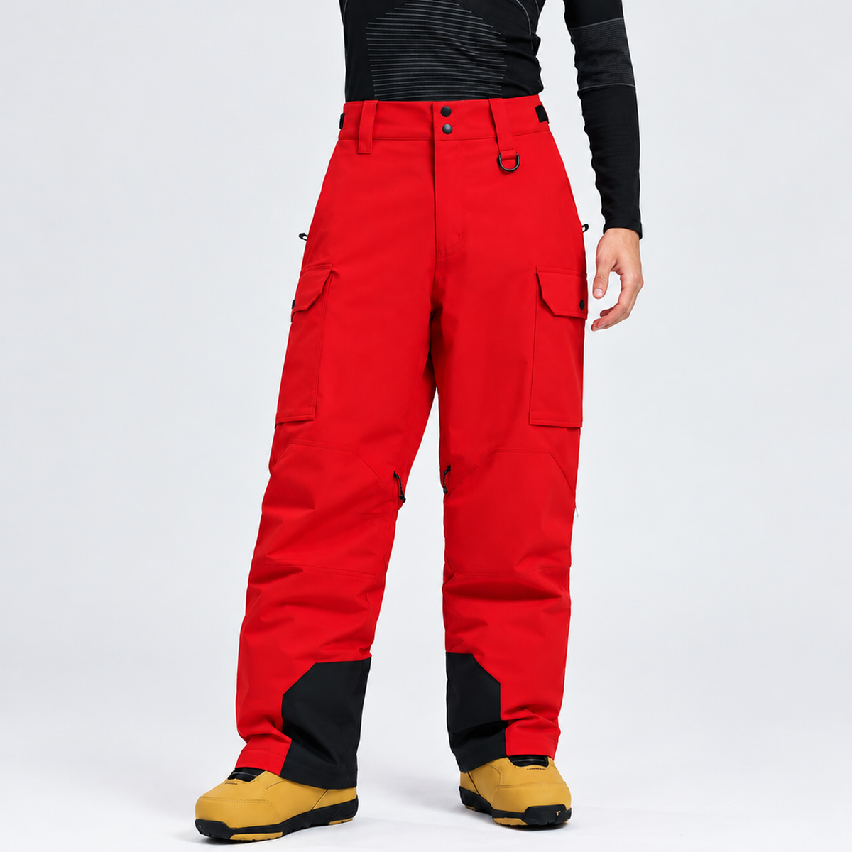 Pantalon de ski cargo rouge avec poches cargo boutonnées, vue de face