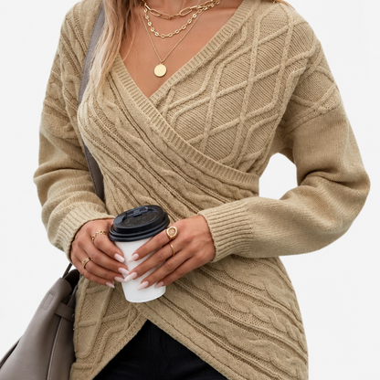 Pull col V maille jacquard croisée femme coloris kaki, vue studio
