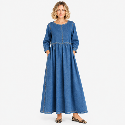 Robe longue en denim vintage bleu, vue de face, col rond et manches longues